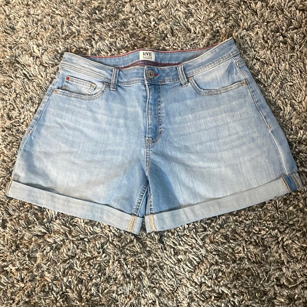 LOVE by Ellen denim shorts